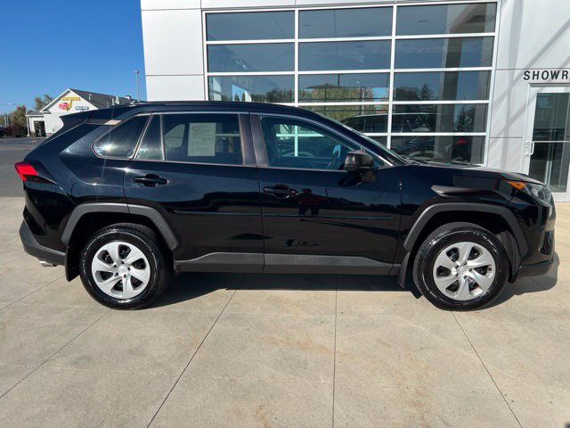 Used 2021 Toyota RAV4 LE AWD/4WD image 8