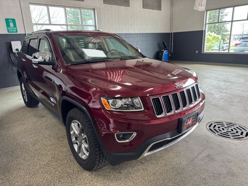 Used 2016 Jeep Grand Cherokee Limited AWD/4WD image 3