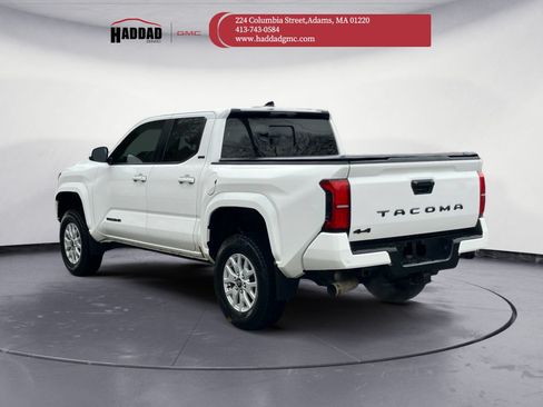 Used 2024 Toyota Tacoma SR5 AWD/4WD image 6