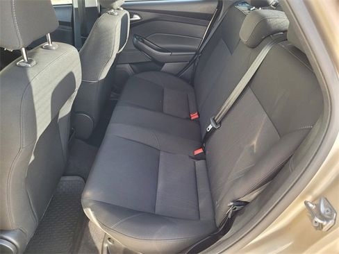 Used 2018 Ford Focus SE image 24