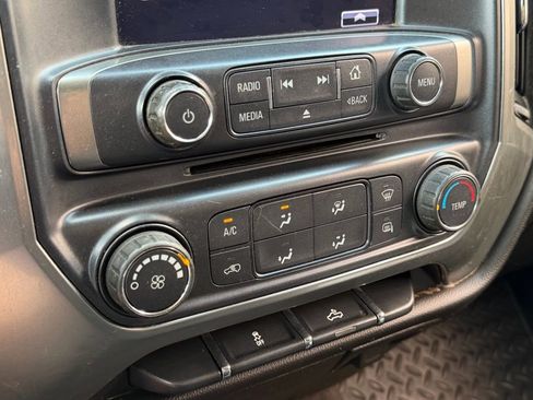 Used 2018 Chevrolet Silverado 1500 LT w/ Trailering Package image 21