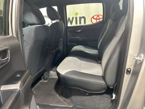 Used 2023 Toyota Tacoma TRD Off-Road w/ Advanced Technology Package image 20