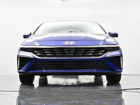 Used 2024 Hyundai Elantra Limited image 47
