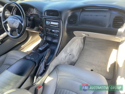 Used 2001 Chevrolet Corvette Convertible w/ Preferred Equipment Group2 RWD image 14