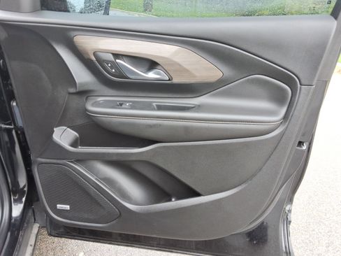 Used 2023 GMC Terrain Denali w/ LPO, Floor Liner Package AWD/4WD image 27