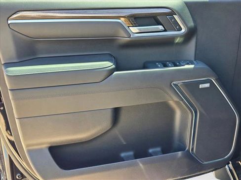 Used 2022 Chevrolet Silverado 1500 RST w/ Redline Edition image 12