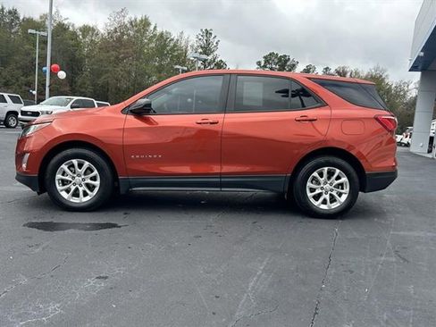 Used 2020 Chevrolet Equinox LS w/ LS Convenience Package image 7