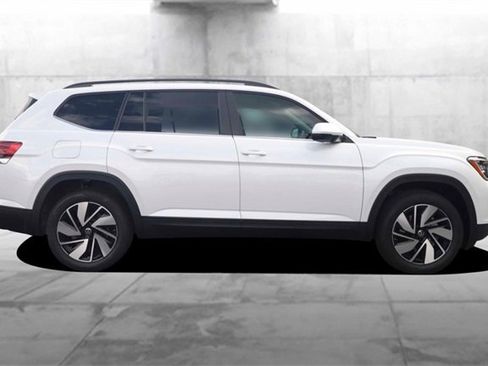 New 2026 Volkswagen Atlas SE image 5