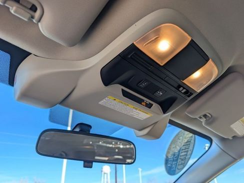 Used 2023 Subaru Crosstrek 2.0i image 30