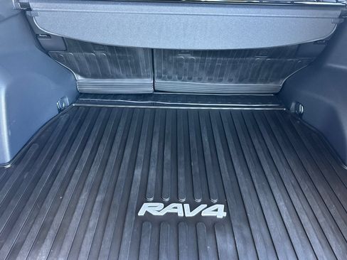 Used 2023 Toyota RAV4 XLE Premium AWD/4WD image 19
