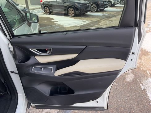 Used 2022 Subaru Ascent Limited w/ Technology Package image 16