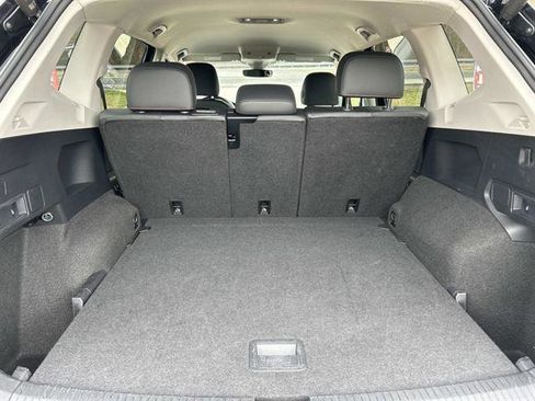 Used 2024 Volkswagen Tiguan Wolfsburg Edition image 16