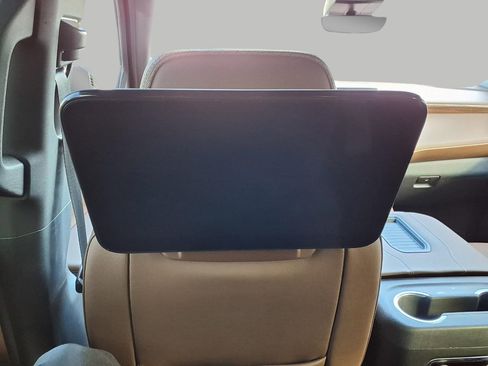 Used 2023 Chevrolet Tahoe High Country image 27