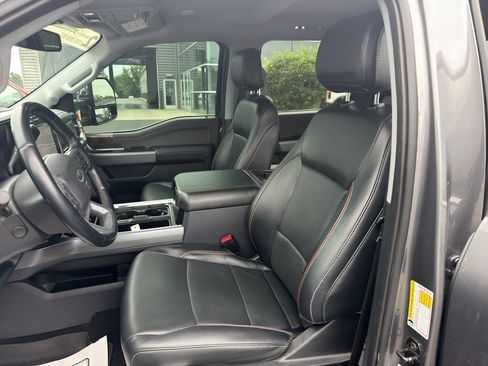 Used 2023 Ford F350 Lariat w/ Lariat Ultimate Package AWD/4WD image 15