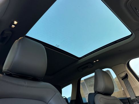 New 2025 Lincoln Corsair Grand Touring w/ Equipment Group 301A image 16