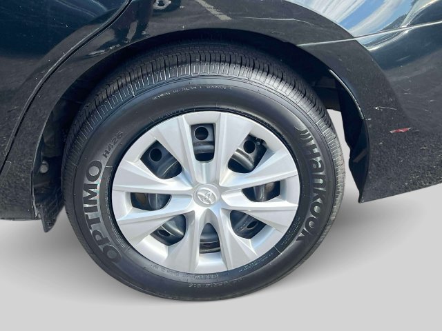 Used 2019 Toyota Corolla L FWD image 13