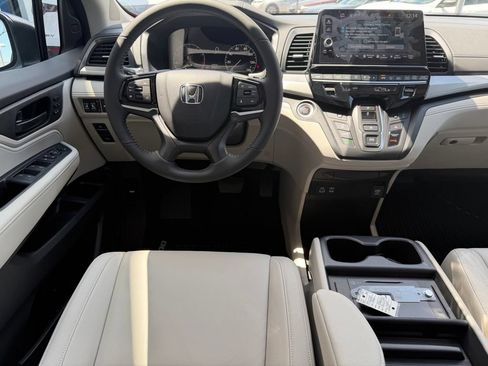 New 2026 Honda Odyssey EX-L image 10