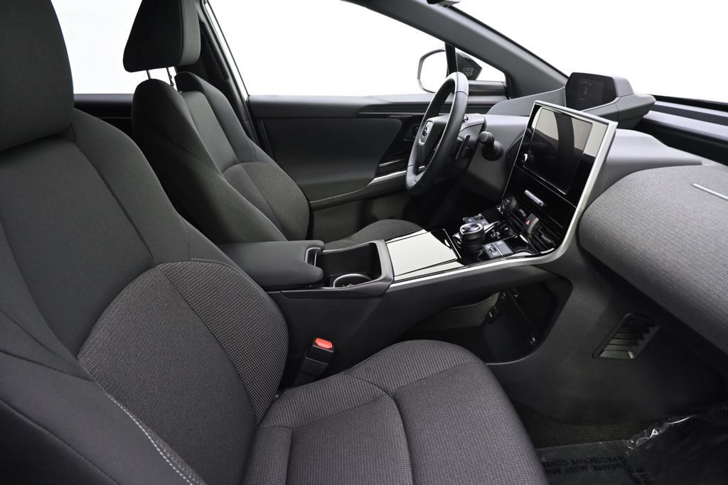 Used 2023 Subaru Solterra AWD image 16