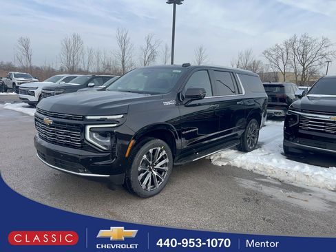 New 2026 Chevrolet Suburban High Country w/ Sun And Tow Package AWD/4WD image 1
