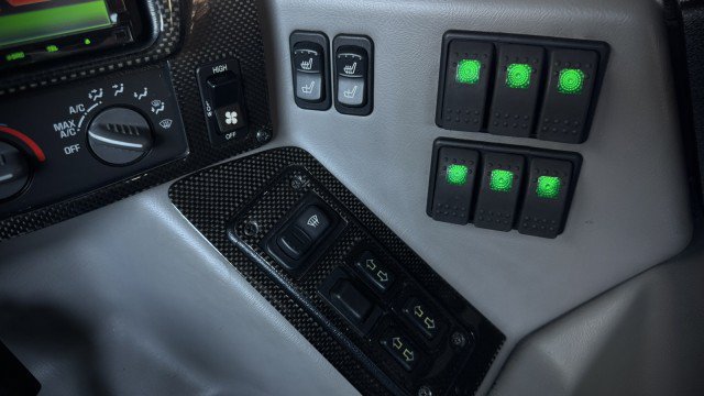 Used 2003 HUMMER H1 4-Door Wagon AWD/4WD image 12