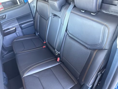 Used 2025 Ford Maverick Tremor image 11