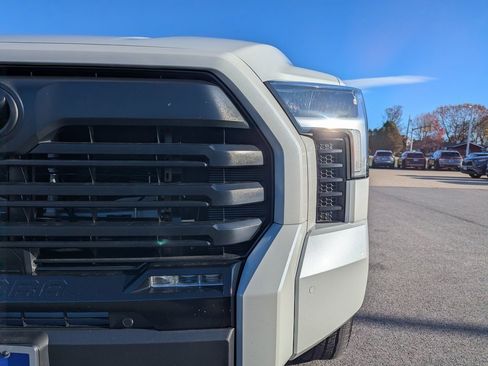 Used 2025 Toyota Tundra Limited image 11