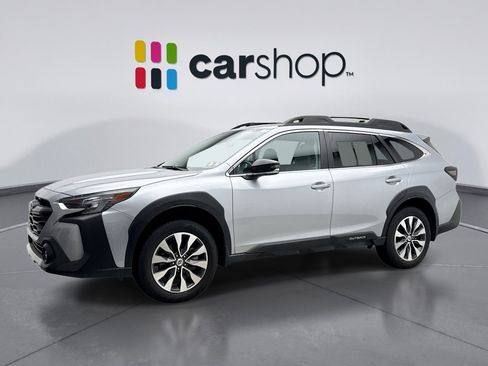 Used 2025 Subaru Outback Limited AWD/4WD image 1