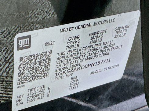 Used 2023 GMC Yukon SLE w/ Gmc Pro Safety Plus Package image 32