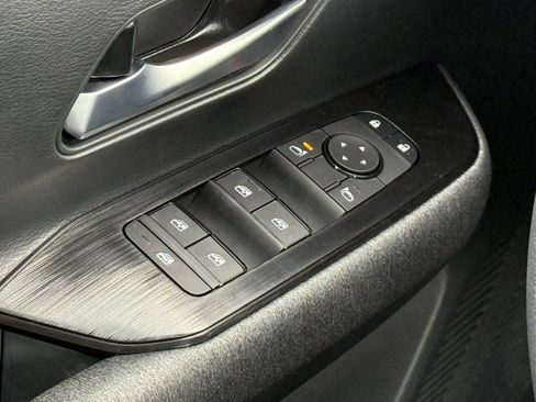 New 2026 Nissan Kicks SV image 30