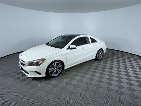 Used 2018 Mercedes-Benz CLA 250 4MATIC image 4