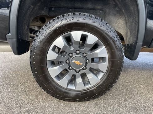 Used 2022 Chevrolet Silverado 2500 LT w/ Convenience Package image 50