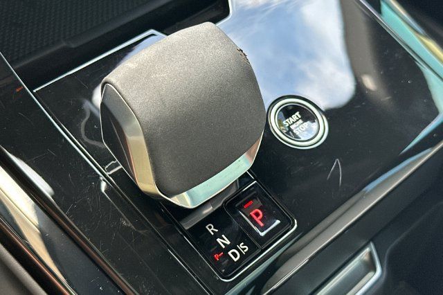 Certified 2025 Land Rover Range Rover Sport SE AWD/4WD image 21