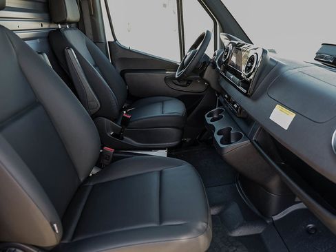 New 2026 Mercedes-Benz Sprinter 4500 image 14