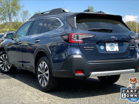 Certified 2025 Subaru Outback Touring AWD/4WD image 13