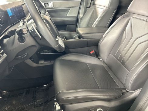 Used 2025 Hyundai Santa Fe SEL FWD image 20