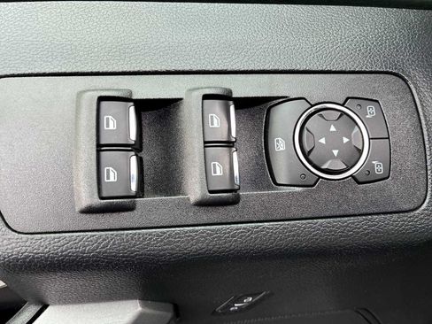 Used 2019 Ford F150 XLT w/ Equipment Group 302A Luxury AWD/4WD image 15
