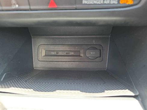 Used 2021 Volkswagen Atlas SE FWD image 22