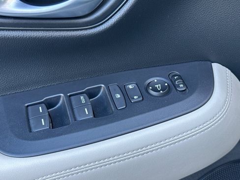Used 2024 Honda HR-V LX image 14