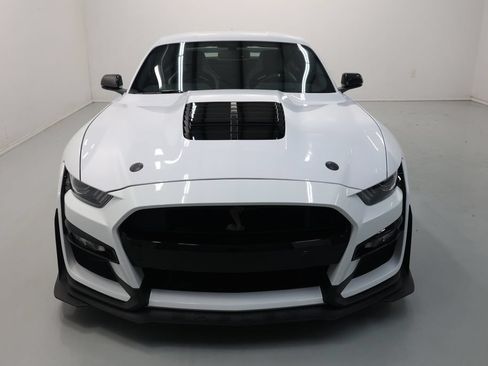 Used 2022 Ford Mustang Shelby GT500 w/ Carbon Fiber Track Pack RWD image 57