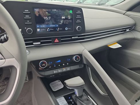 New 2026 Hyundai Elantra Sport FWD image 28