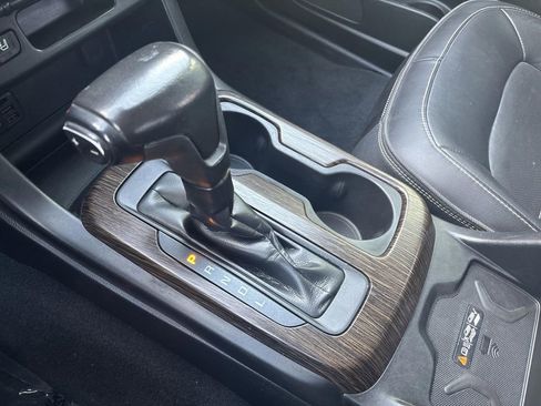 Used 2020 GMC Canyon Denali image 20