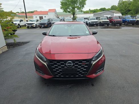 Used 2023 Nissan Altima 2.5 SR FWD image 3
