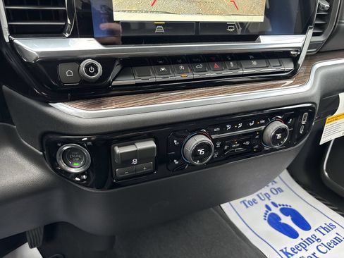 New 2026 Chevrolet Silverado 1500 LT AWD/4WD image 18