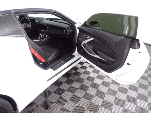 Used 2022 Chevrolet Camaro SS w/ LPO, Ground Effects Package RWD image 32