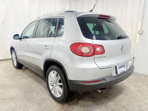 Used 2010 Volkswagen Tiguan Wolfsburg Edition image 6