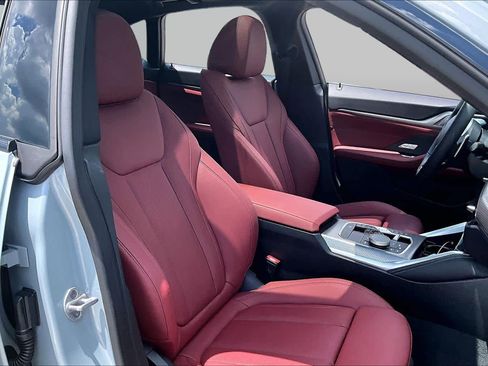 Used 2025 BMW 430i w/ M Sport Package RWD image 8