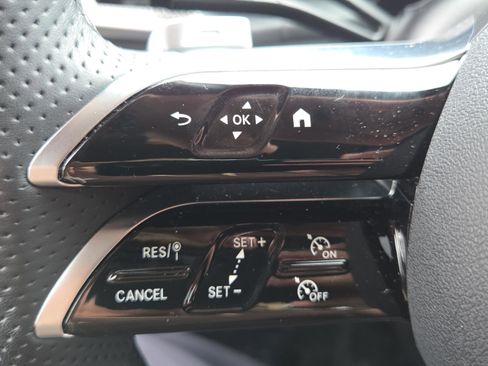 Used 2026 Mercedes-Benz GLC 300 image 24