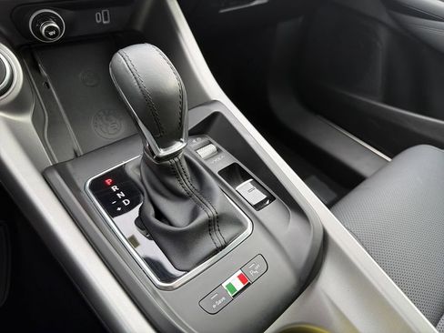 Used 2024 Alfa Romeo Tonale Veloce image 27