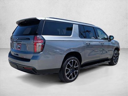 Used 2021 Chevrolet Suburban RST RWD image 5