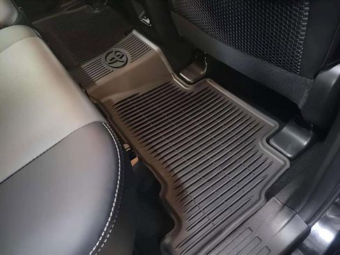 Used 2023 Toyota 4Runner SR5 Premium image 30